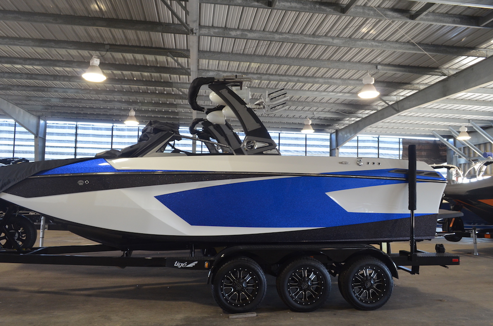 before wakeboard boat wrap Tige